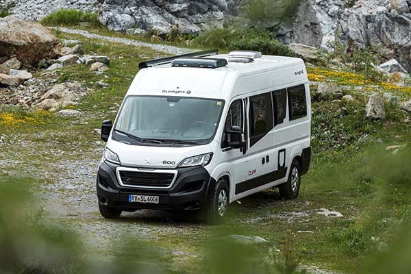 Camper Adventure 1 Cliff 600